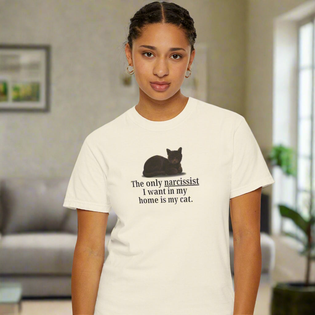 Funny Cat Lover T-Shirt - "The Only Narcissist I Want in My Home is My Cat"