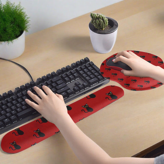 Black Kitties on Crimson Mouse Pad and Hand Rest Set