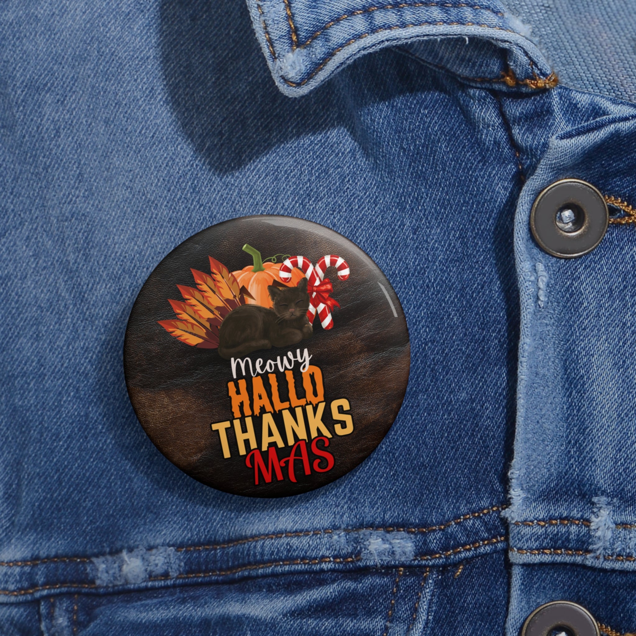Photo depicting the ​Meowy HalloThanksMas Pin Buttons from EpiAl's Shop.