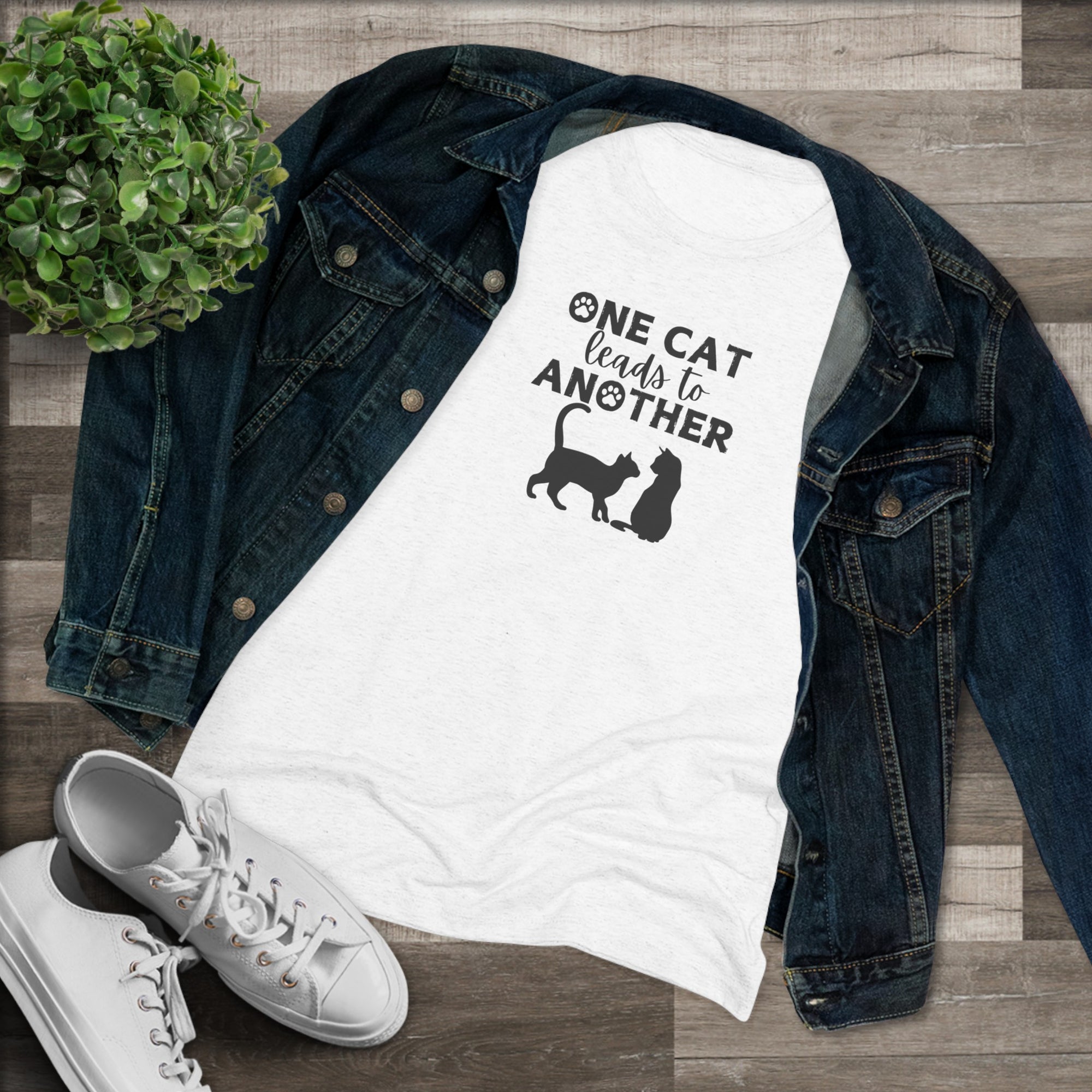 One Cat Women's Triblend Tee - T - Shirt - Epileptic Al’s Shop