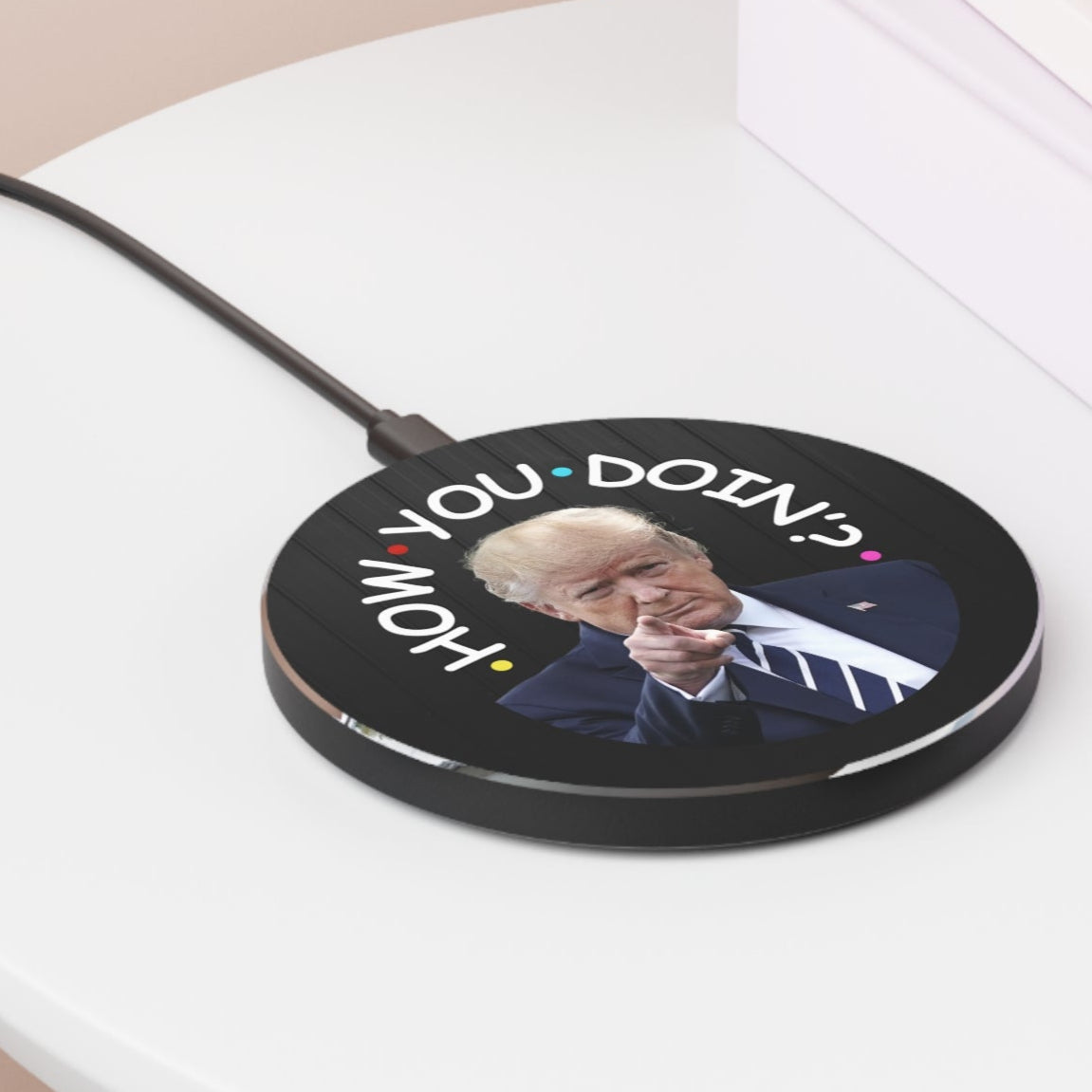 Funny Wireless Charger - 'How You Doin'?' Design