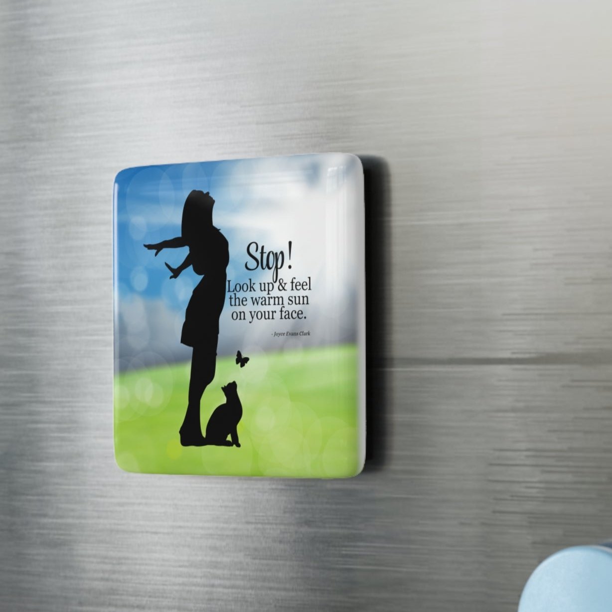 Photo depicting the ​Look Up Magnet, Square from EpiAl's Shop.