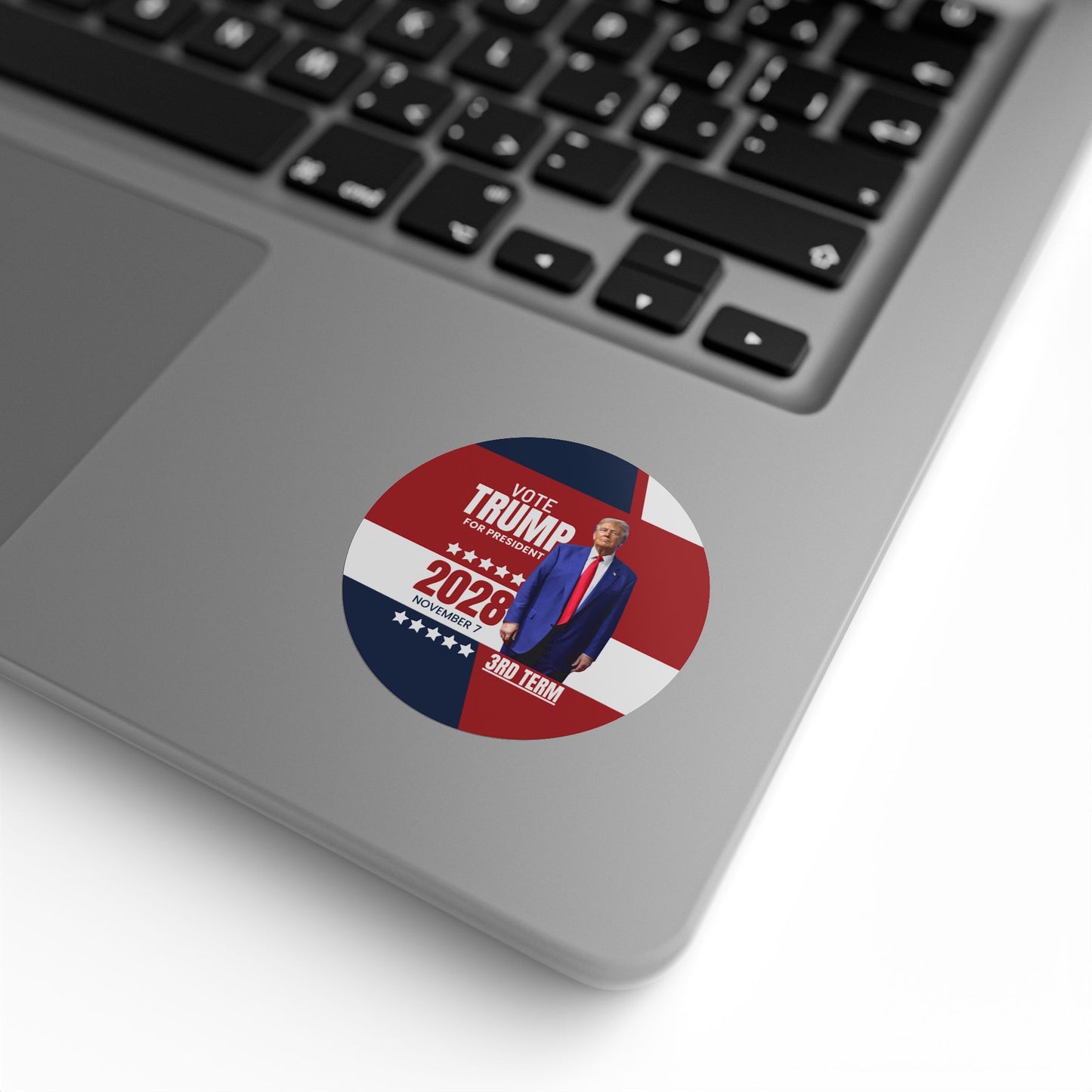 Vote Trump 2028 Round Sticker Rolls - Bold Political Campaign Labels