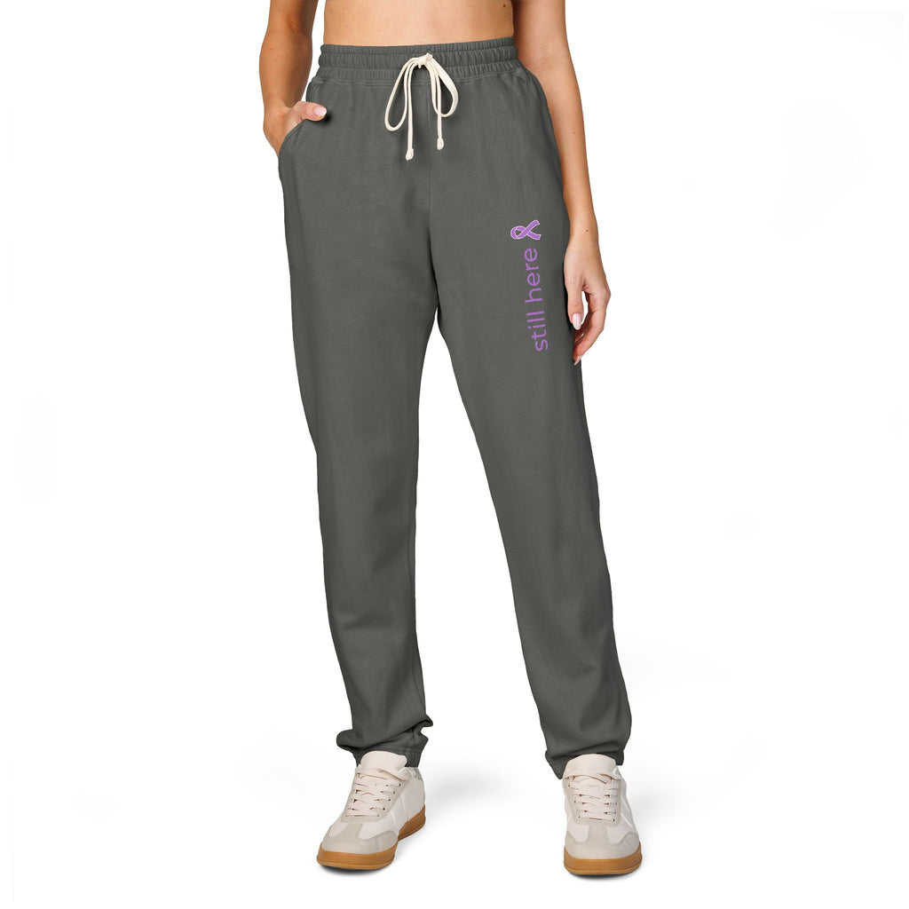 Still Here – Unisex Garment-Dyed Fleece Sweatpants