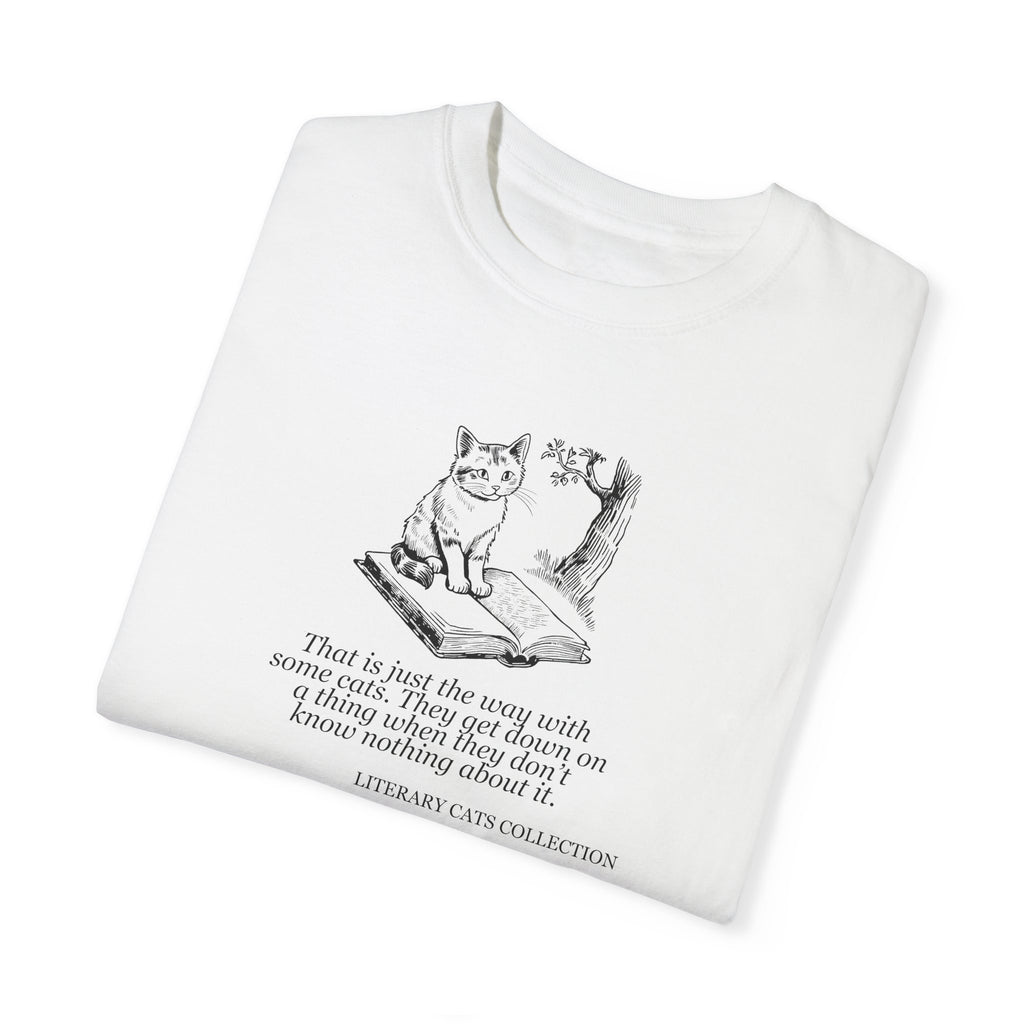 Literary Cat Unisex T-Shirt - Huckleberry Finn
