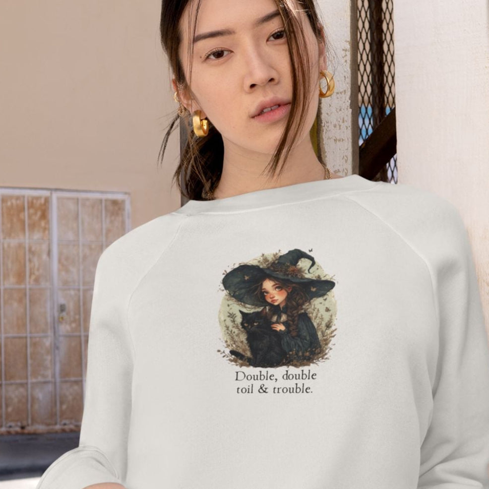 Cute Witchy Cat Lady Women's Halloween Cropped Pullover Sweatshirt
