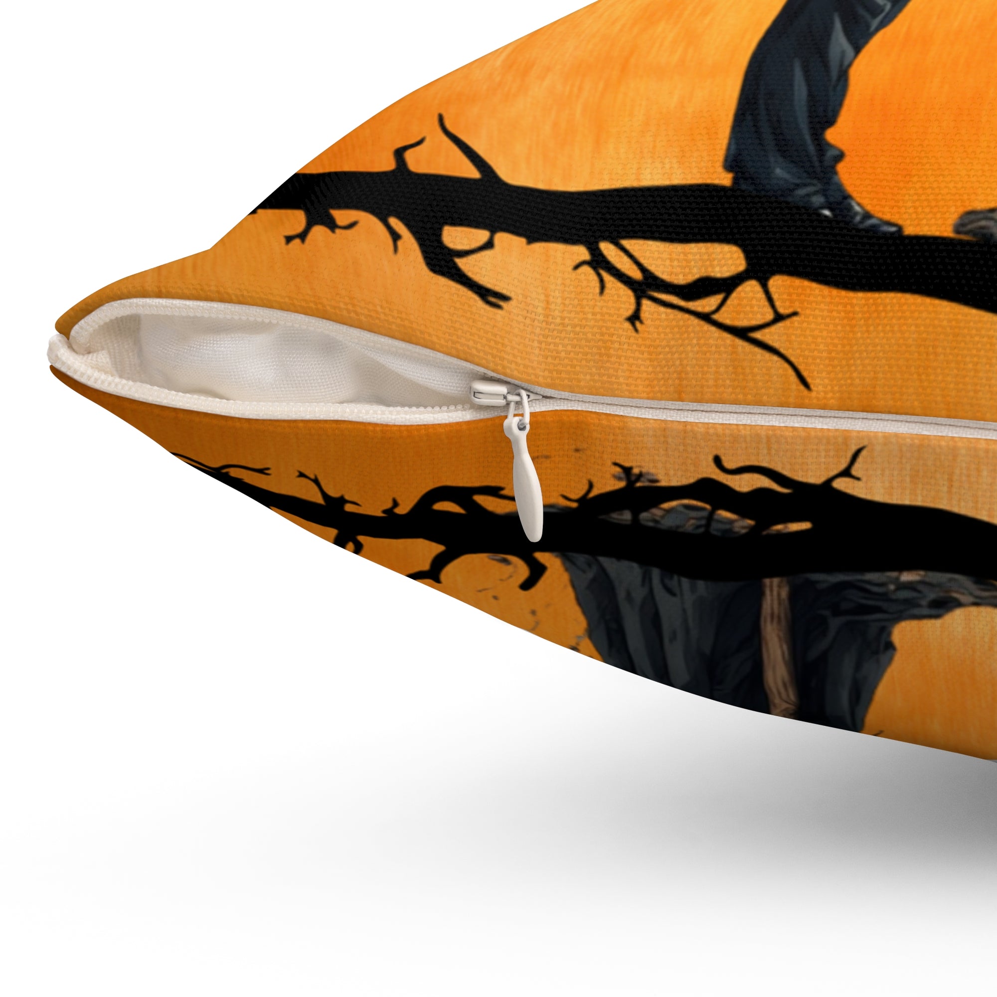 Making Halloween Spooky Decorative Pillow, Home Decor