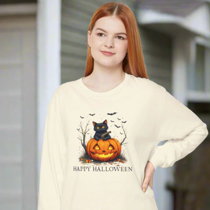 Happy Halloween Cat Long Sleeve T-Shirt – Festive Fall Tee for Cat Lovers