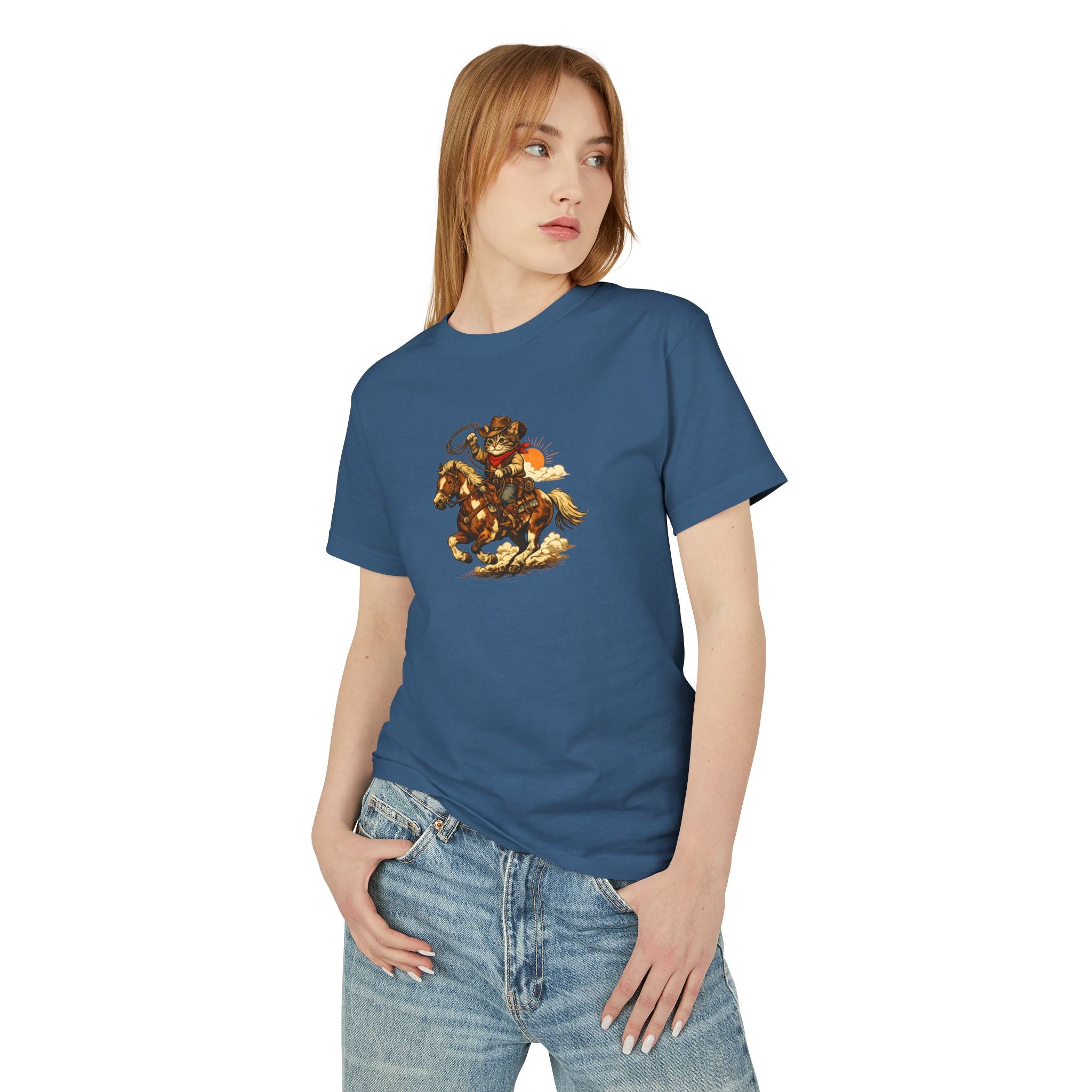 Cowboy Cat Lasso T-Shirt | Vintage Western Cat Graphic Tee
