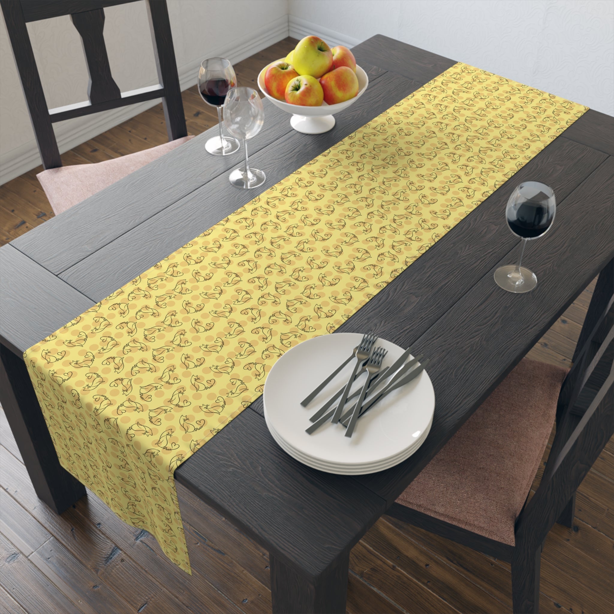 Golden Purr Cat Table Runner – Minimalist Line Art Polka Dot Design