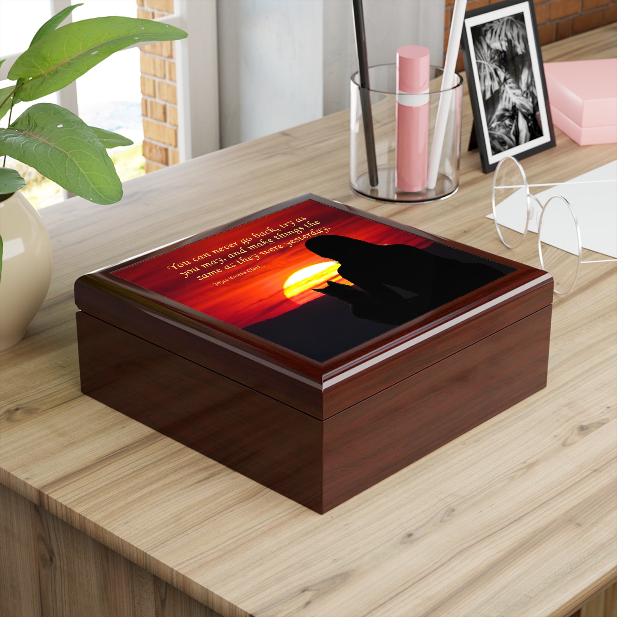 Photo depicting the ​Try As You May Jewelry Box from EpiAl's Shop.