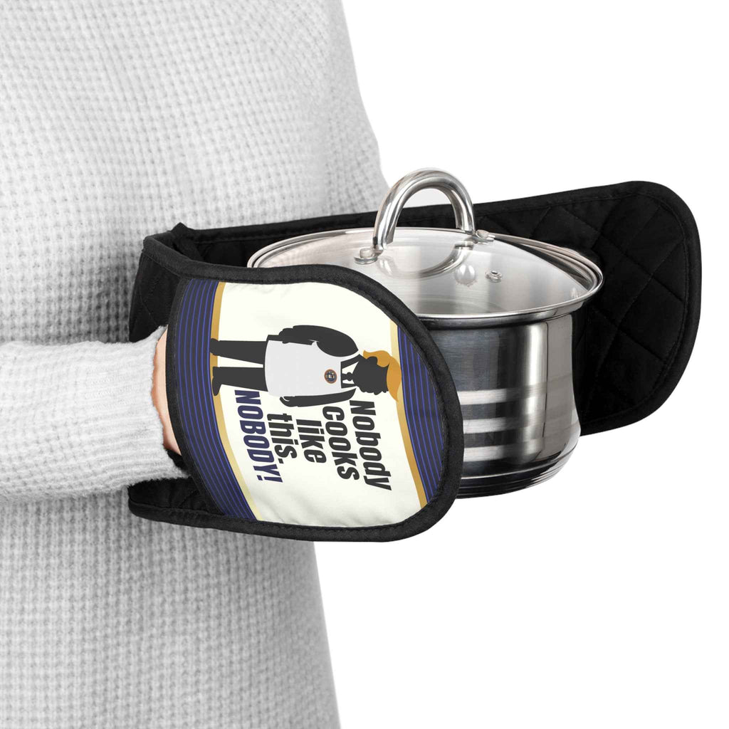 “Nobody Cooks Like This. Nobody.” Political Parody Oven Mitt / Pot Holder