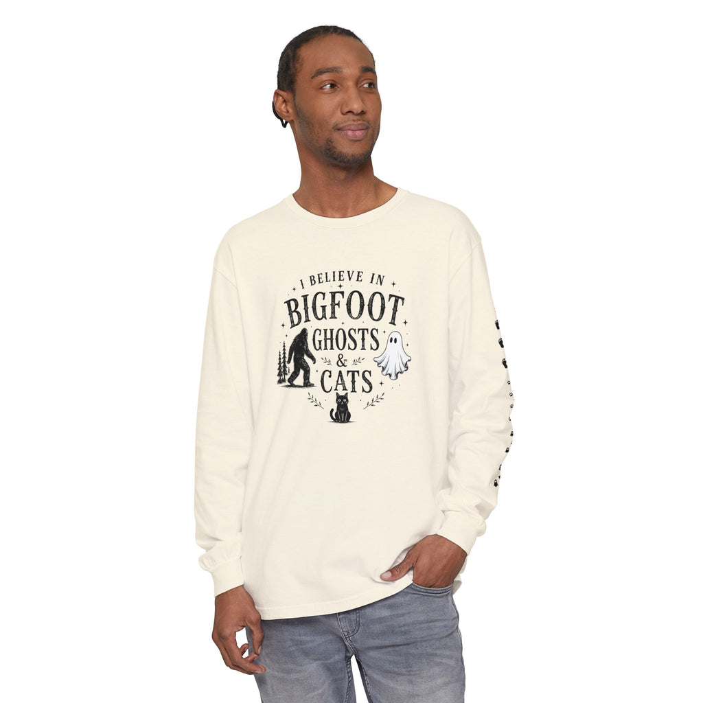 I Believe in Bigfoot, Ghosts & Cats Long Sleeve Shirt