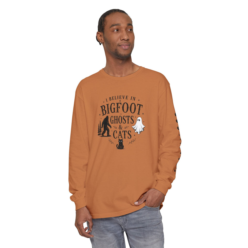 I Believe in Bigfoot, Ghosts & Cats Long Sleeve Shirt