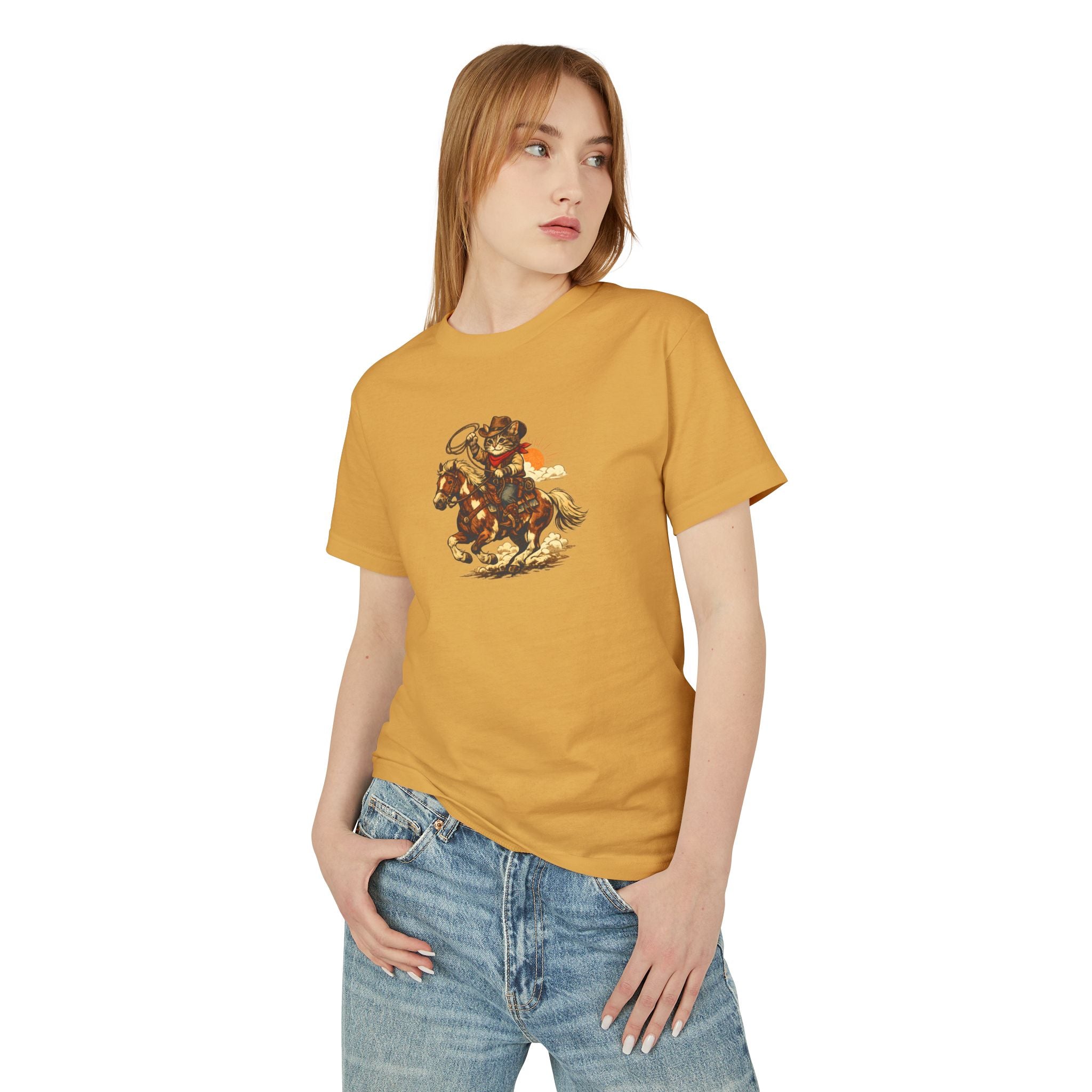 Cowboy Cat Lasso T-Shirt | Vintage Western Cat Graphic Tee