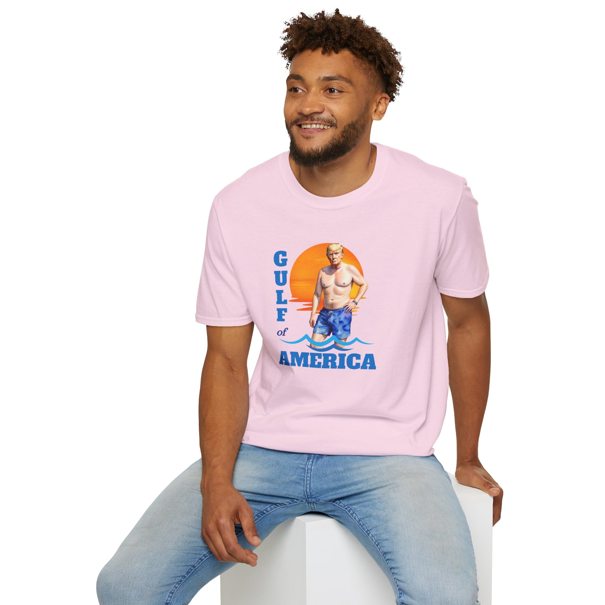 Trump's American Gulf Vintage T-Shirt - Unisex Softstyle Beachwear