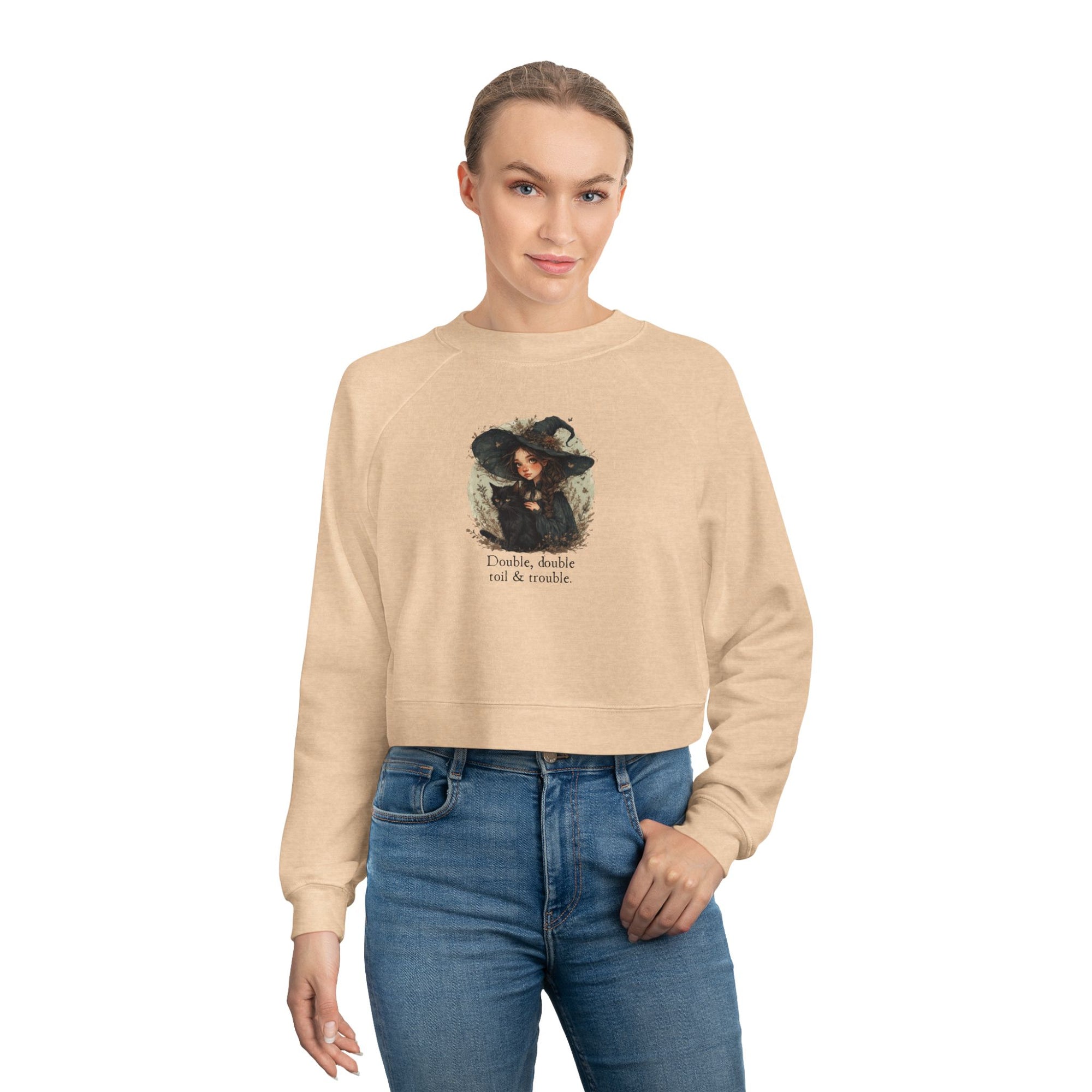 Cute Witchy Cat Lady Women's Halloween Cropped Pullover Sweatshirt