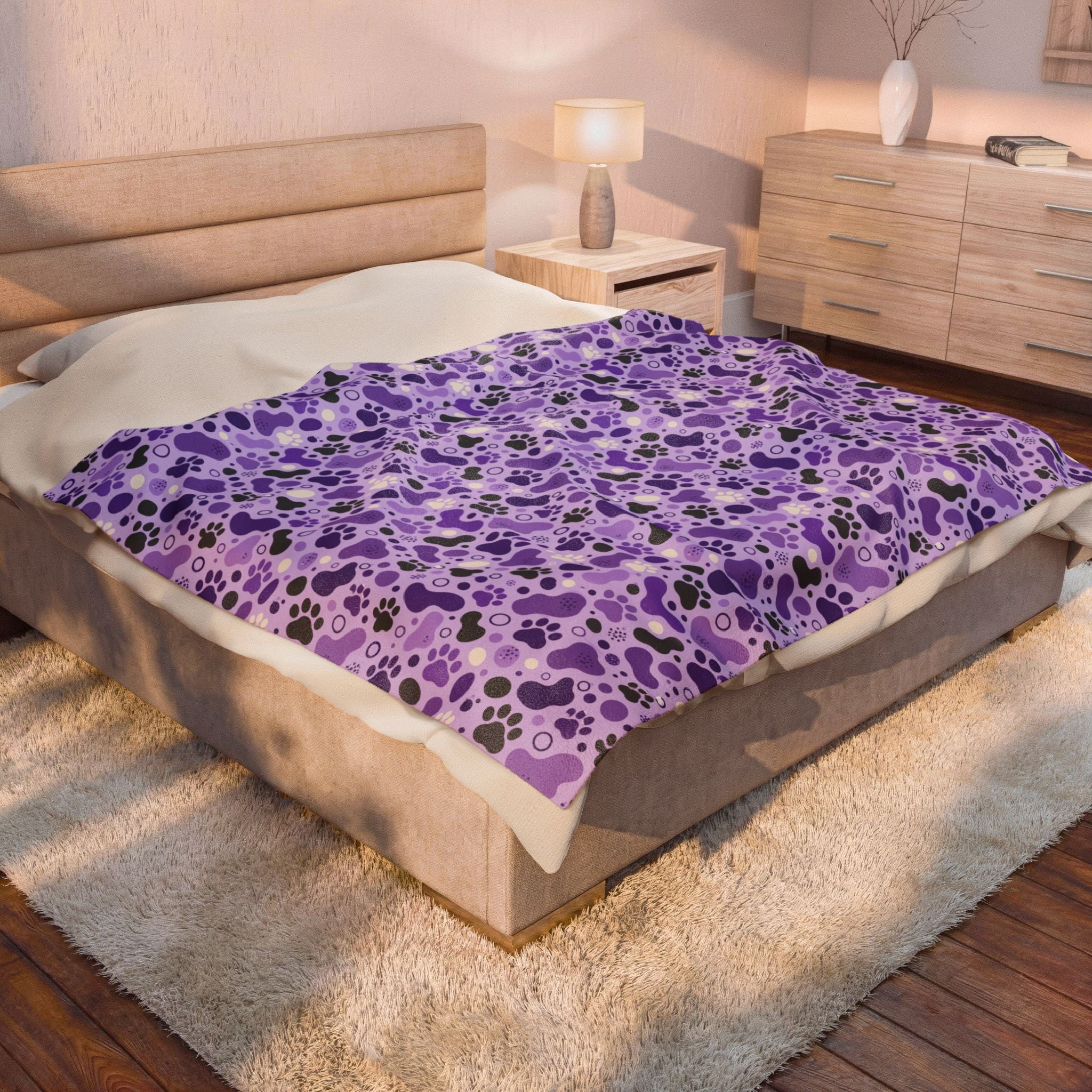 Purple Paw Print Plush Blanket | Cat & Dog Lover Cozy Throw Blanket