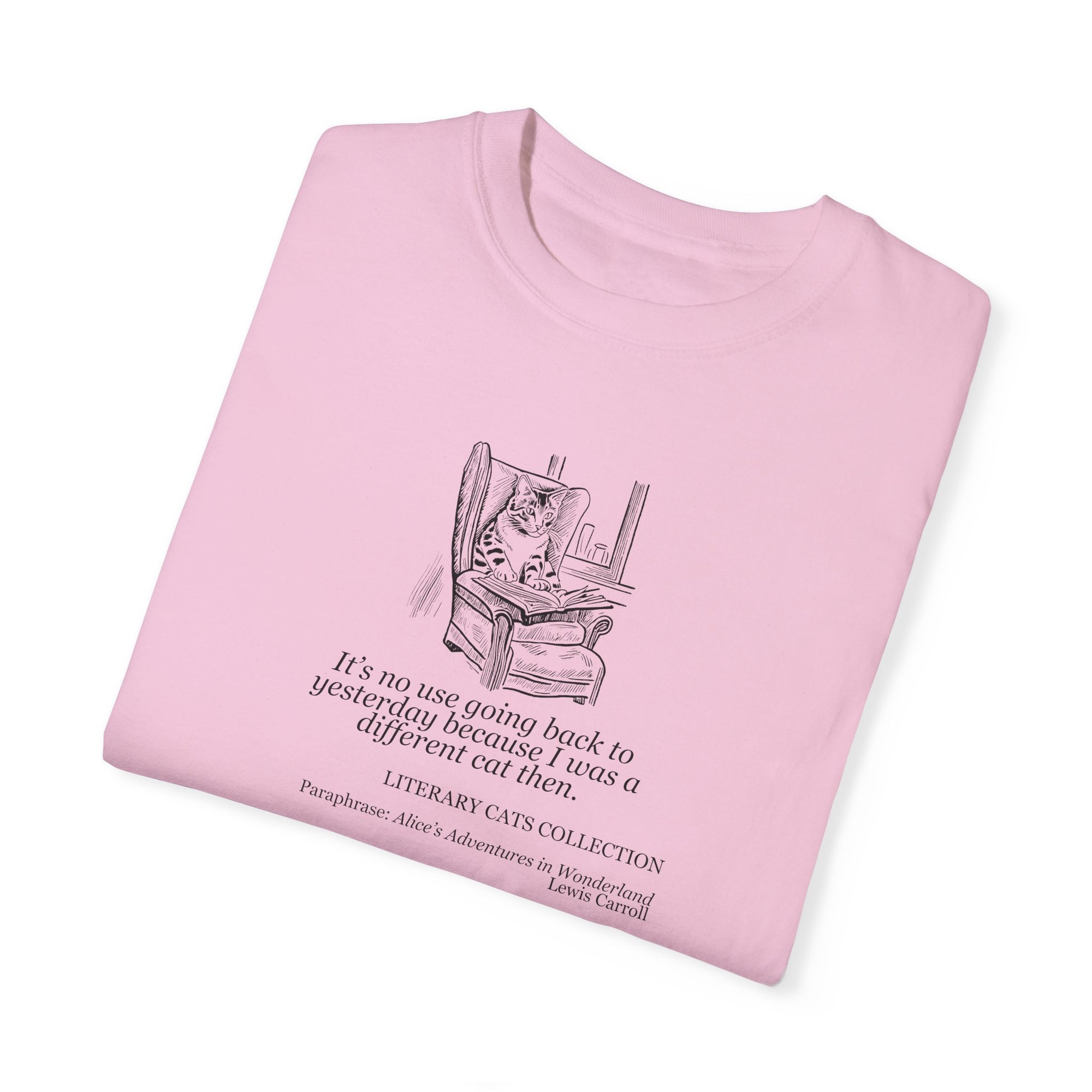 Literary Cat Unisex T-Shirt - Alice in Wonderland