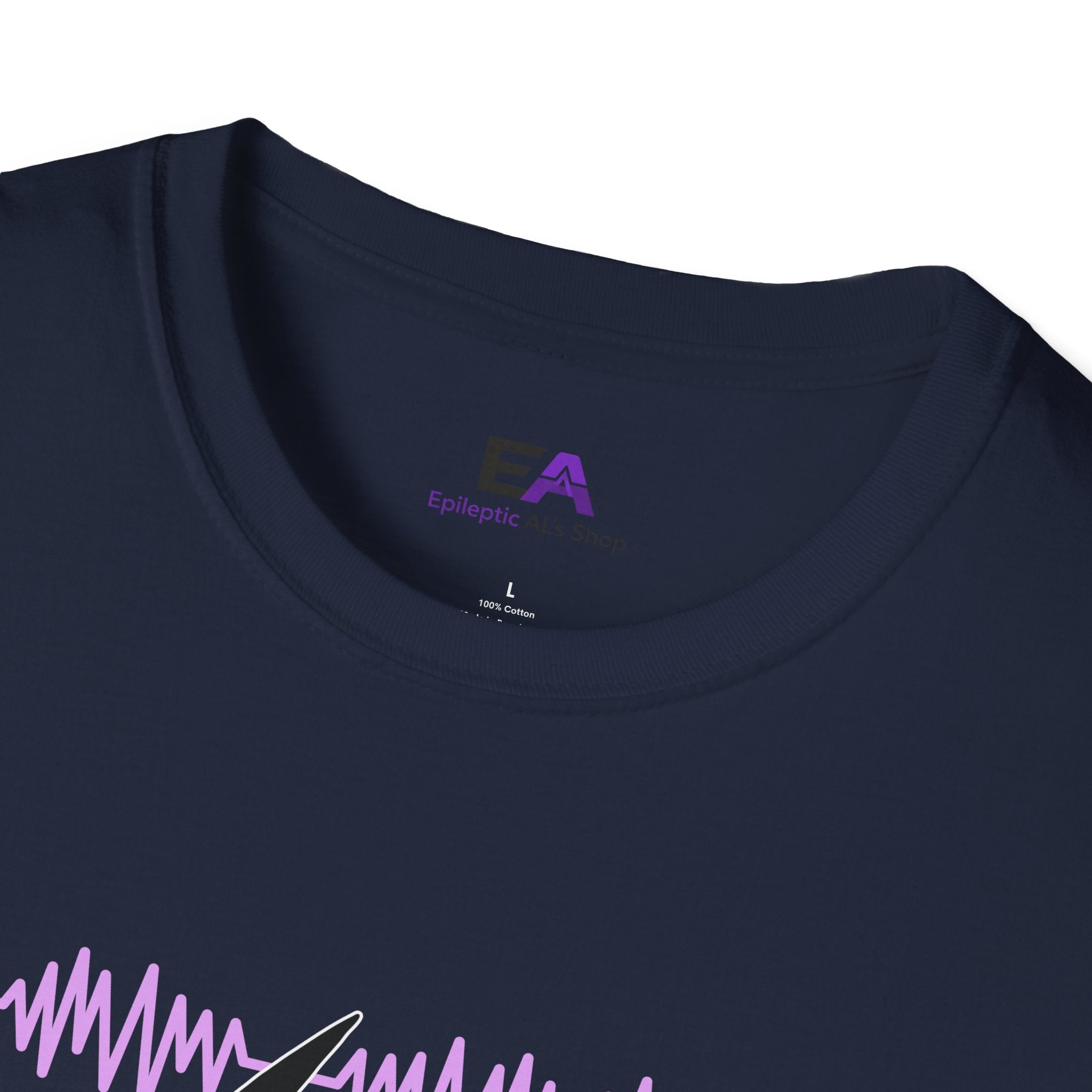 Signal Interference Women’s Tee – Minimalist Waveform Graphic T-Shirt