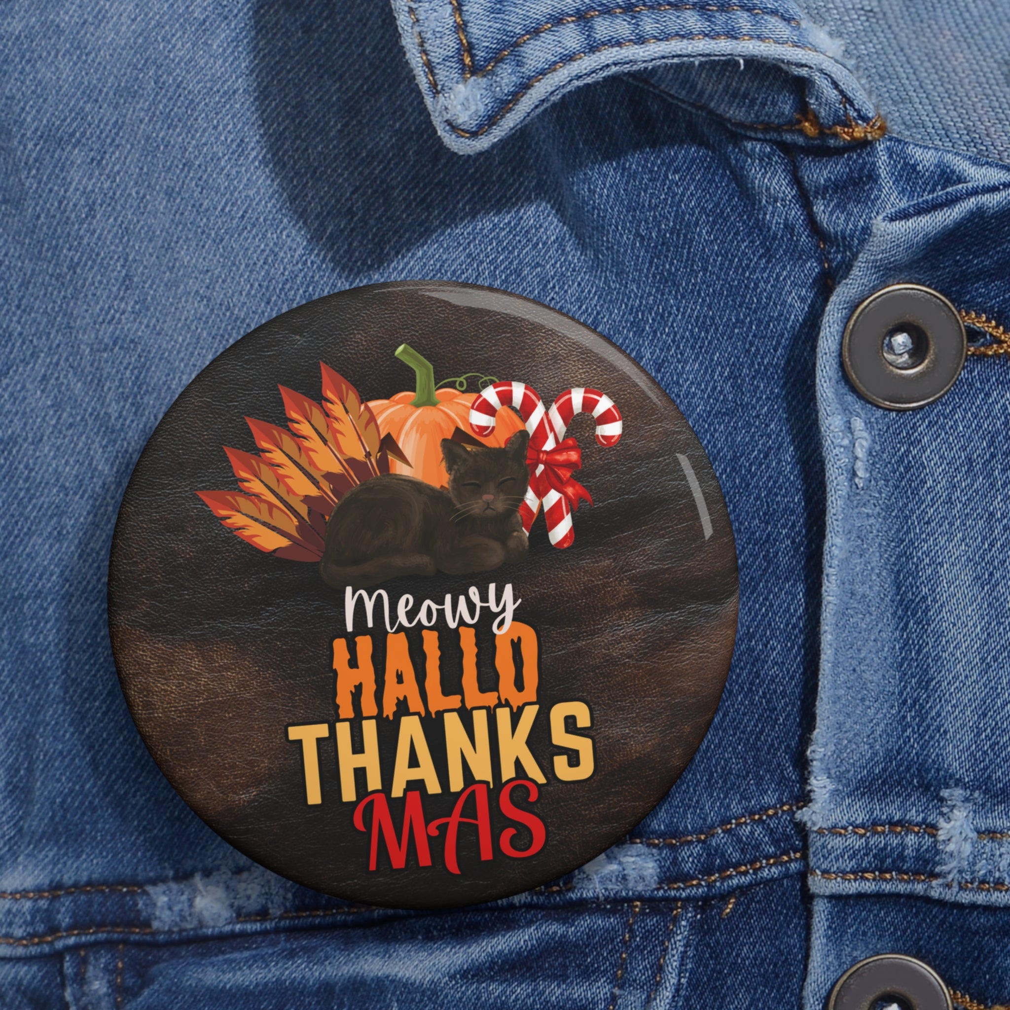 Photo depicting the ​Meowy HalloThanksMas Pin Buttons from EpiAl's Shop.