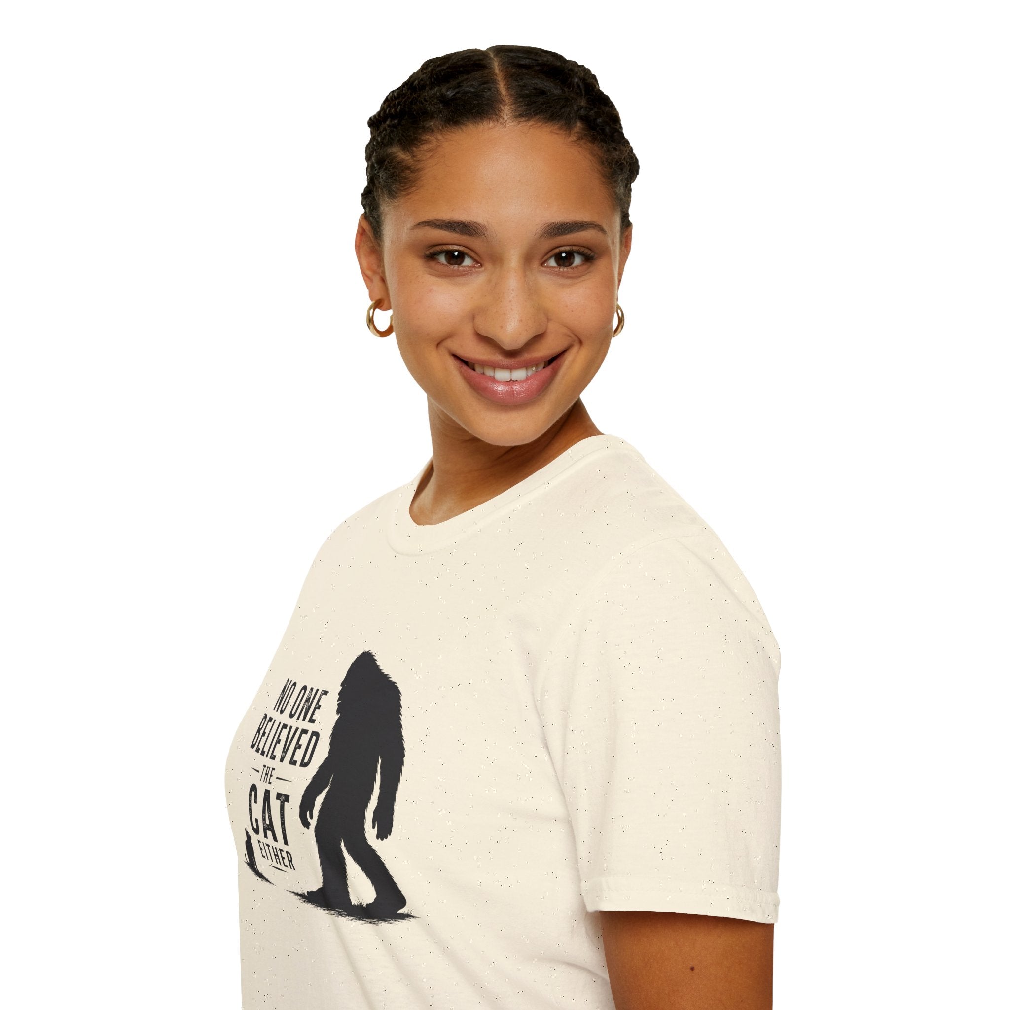 No One Believed the Cat Either T-Shirt
