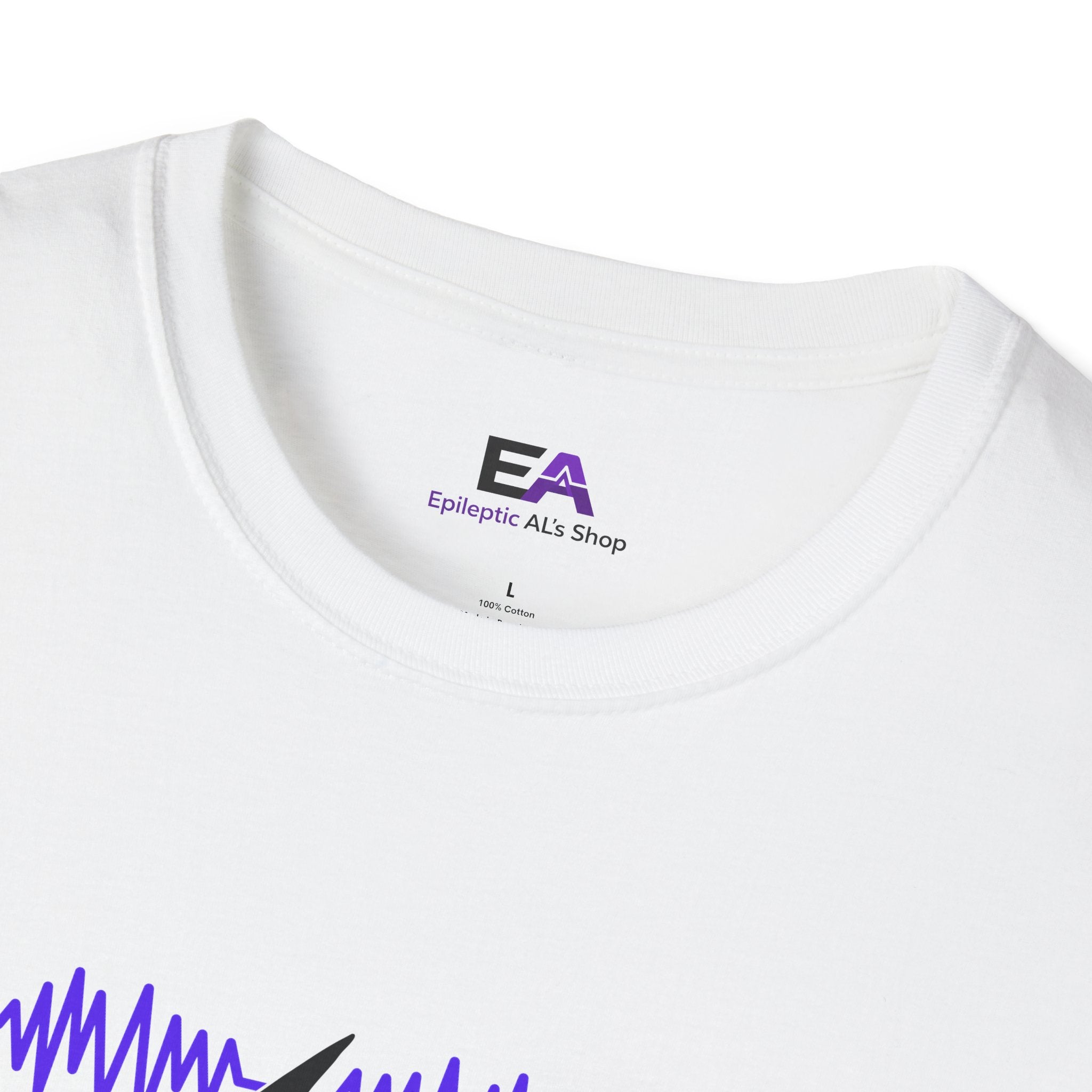 Signal Interference Women’s Tee – Minimalist Waveform Graphic T-Shirt