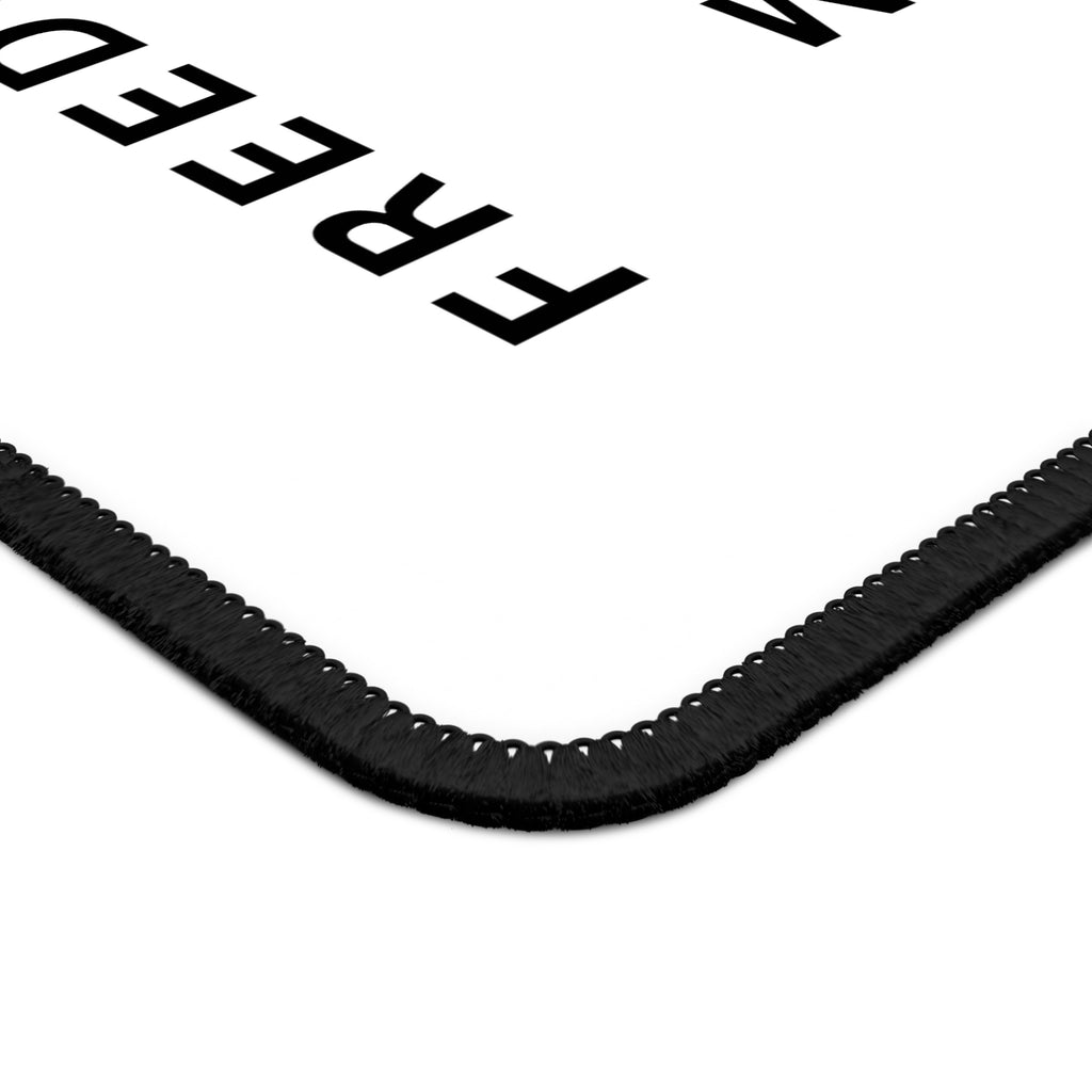 Black & White Freedom Gaming Mouse Pad – Patriotic Desk Accessory