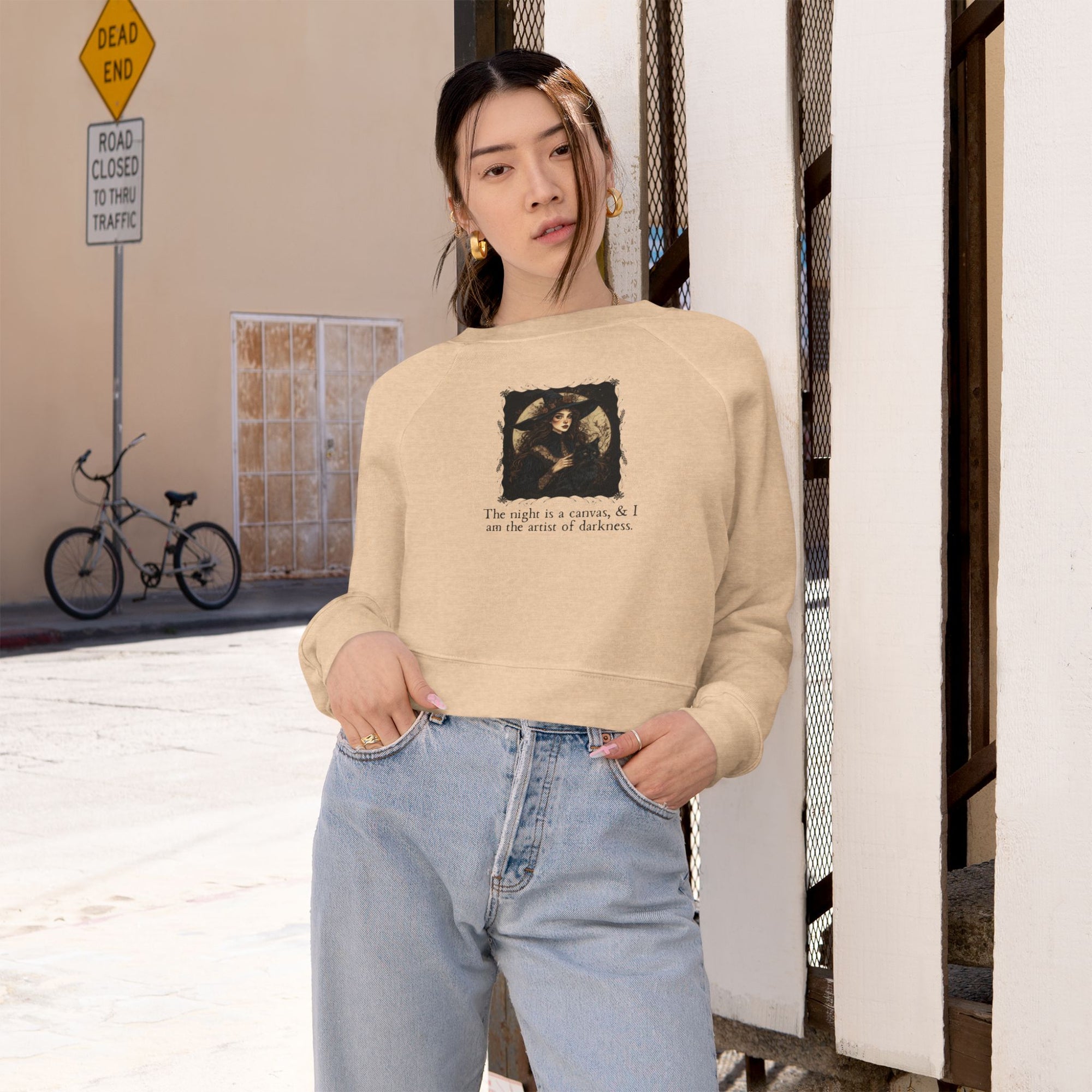 Artist of Darkness Women's Cropped Fleece Pullover