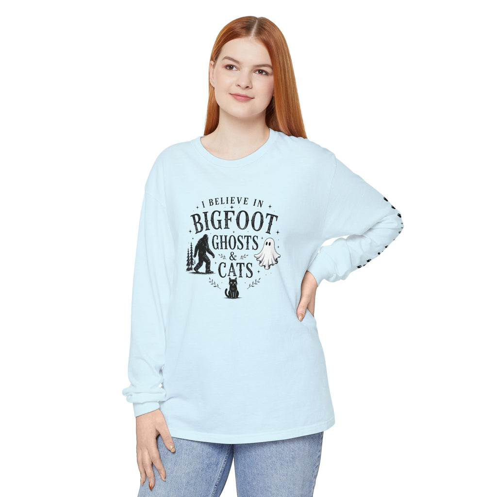 I Believe in Bigfoot, Ghosts & Cats Long Sleeve Shirt