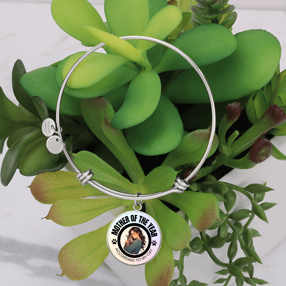 Mother of the Year Pendant Bracelet