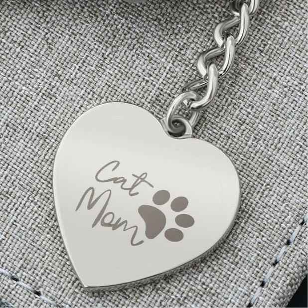 Cat Mom Engraved Heart Keychain - Perfect Gift for Cat Lovers - EpiAl's Shop