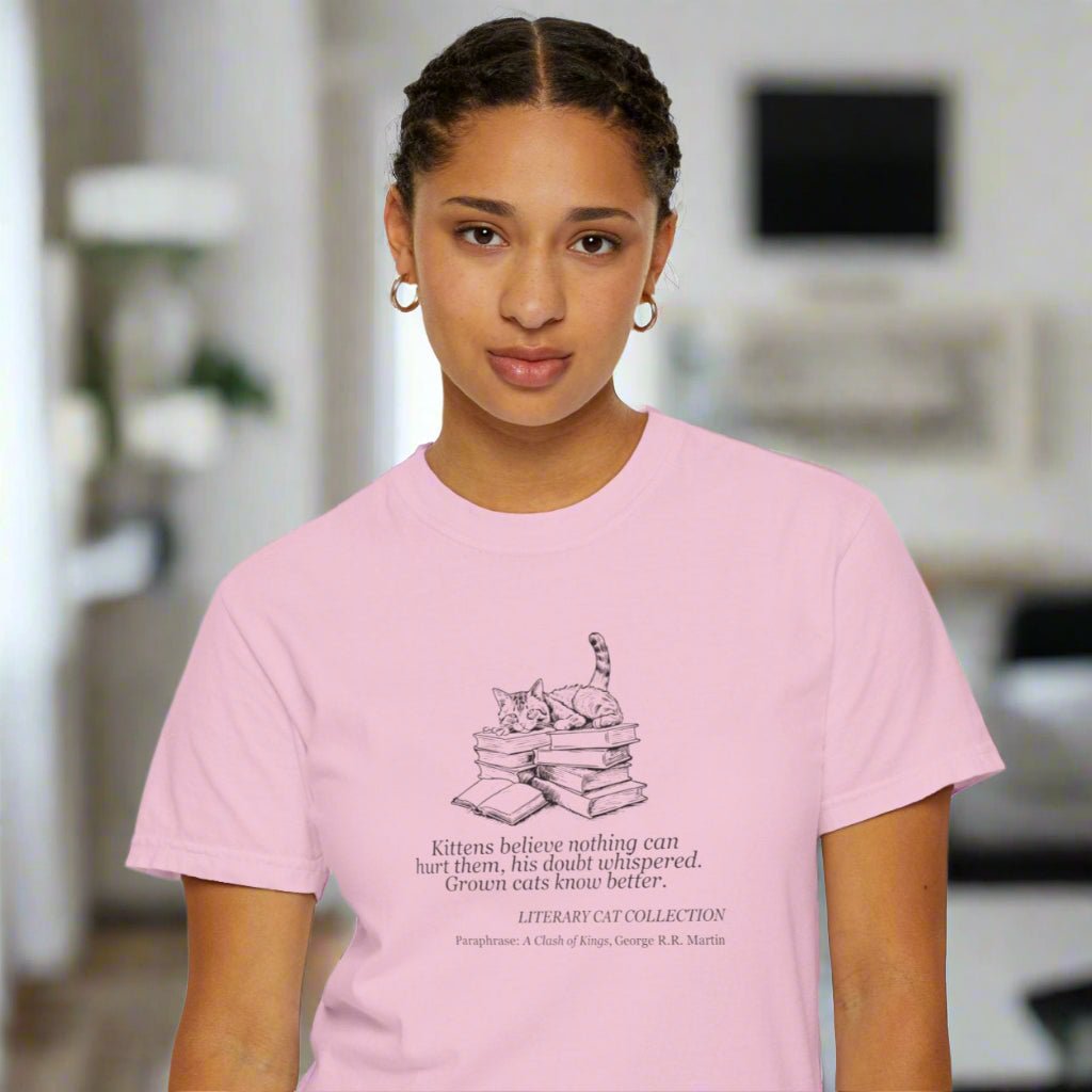 Literary Cat Unisex T-Shirt - A Clash of Kings - Clothing, T-shirts - EpiAl's Shop