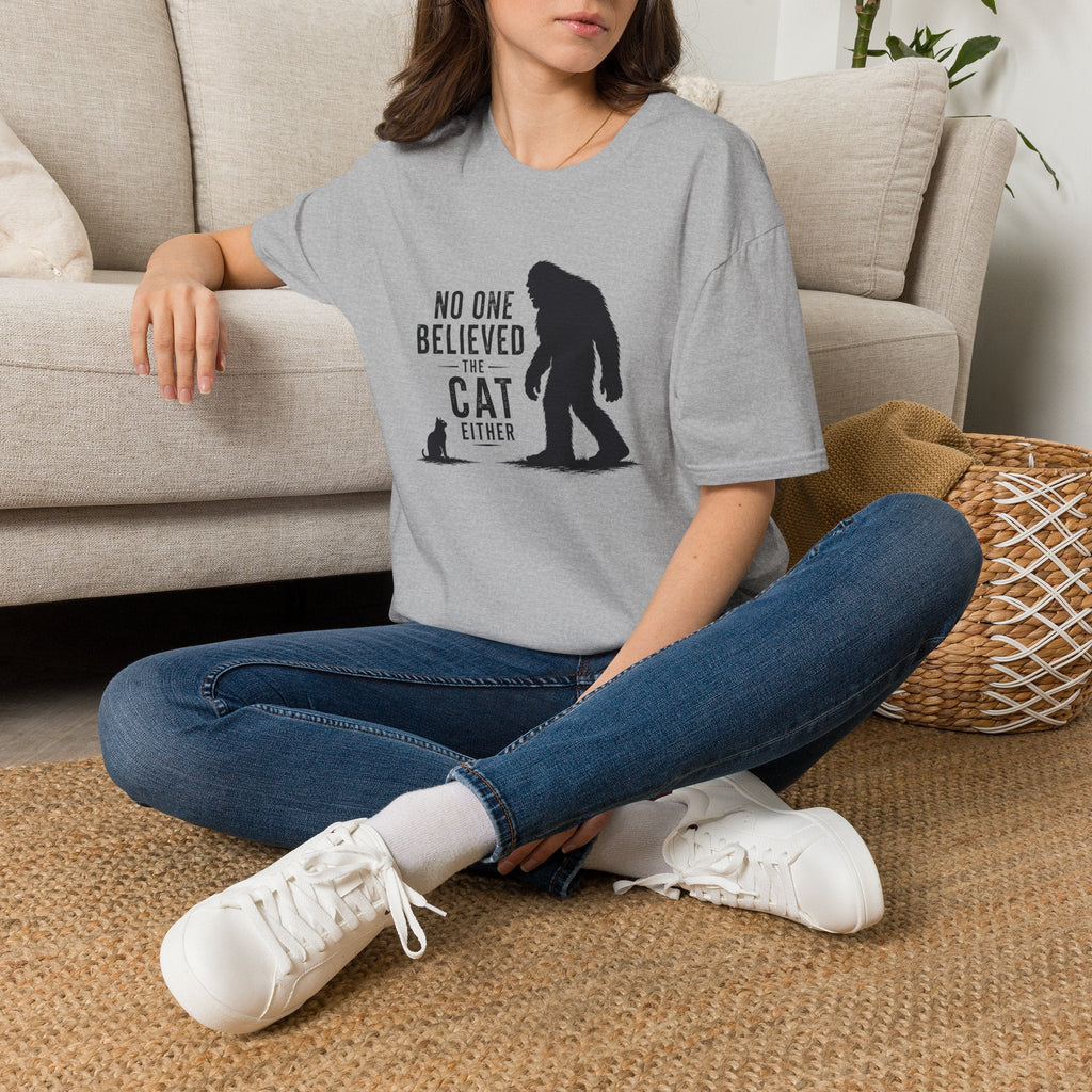 No One Believed the Cat Either T-Shirt - Clothing, Unisex, T-Shirts - EpiAl's Shop